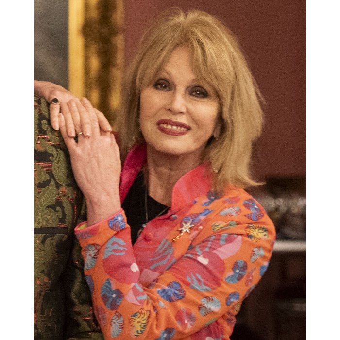 Dinner for 4 with Joanna Lumley at a Surprise London Restaurant